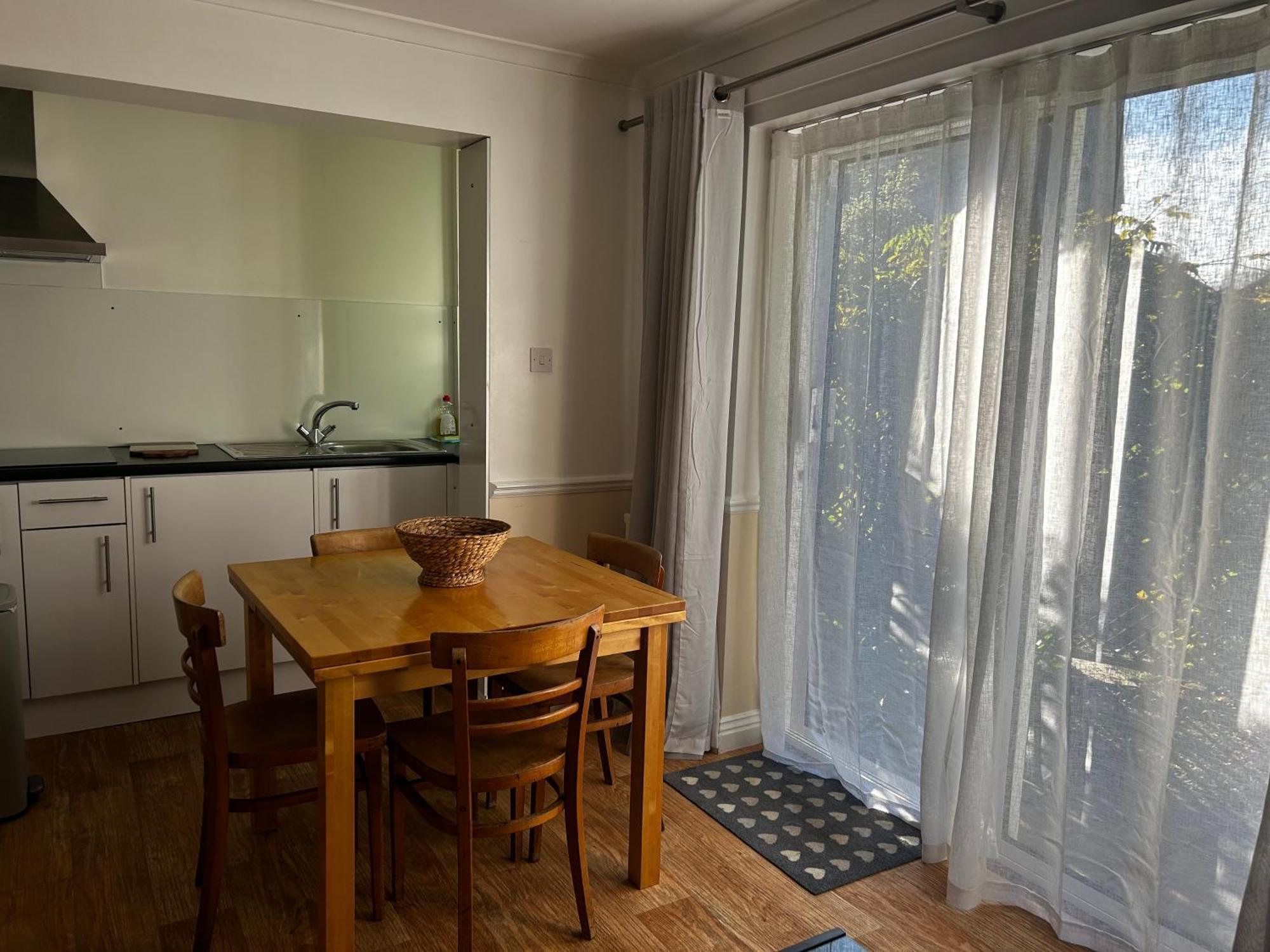 Byways Serviced Apartments Salisbury Exterior foto